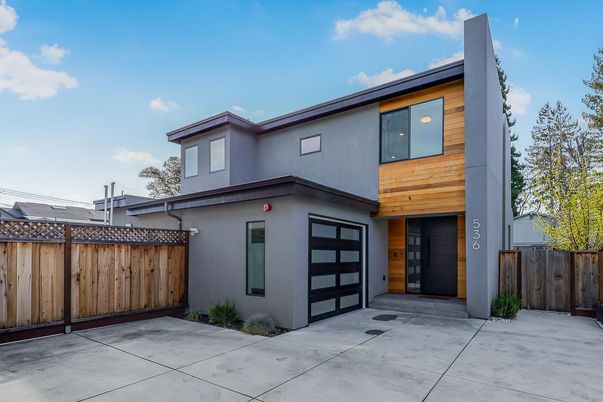 Attached, Exterior, Facade, Modern