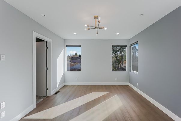 Empty room, Interior, Pendant Lights, Recessed Lighting, Wood Texture Flooring
