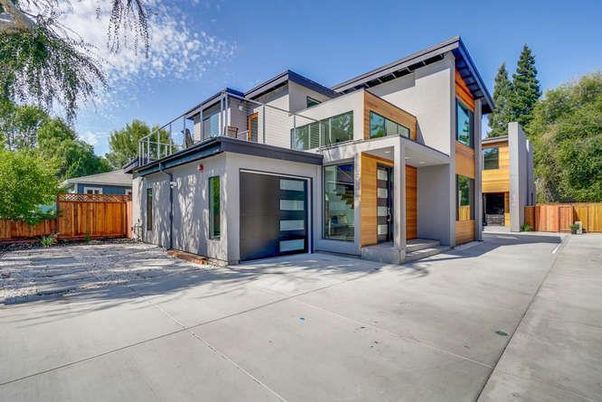Attached, Exterior, Facade, Modern