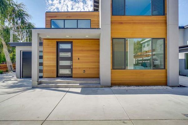Attached, Exterior, Facade, Modern