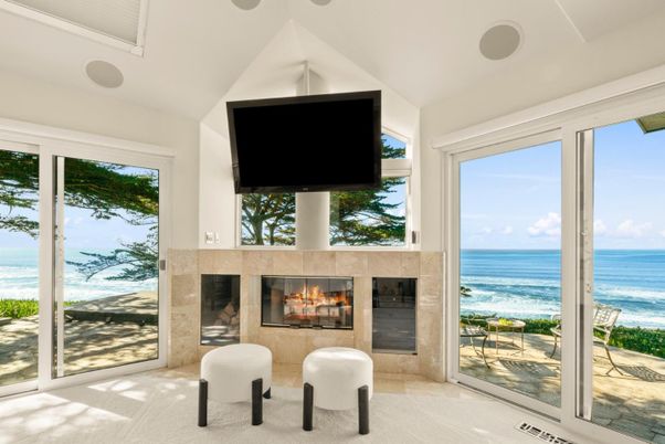 Fireplace, Interior, Water