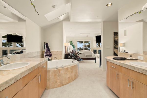 Bathroom, Bedroom, Dual Sink Vanities, Interior, Recessed Lighting