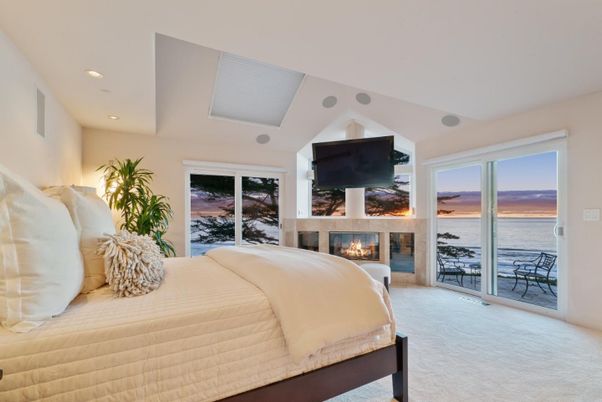 Bedroom, Fireplace, Interior, Recessed Lighting, Water