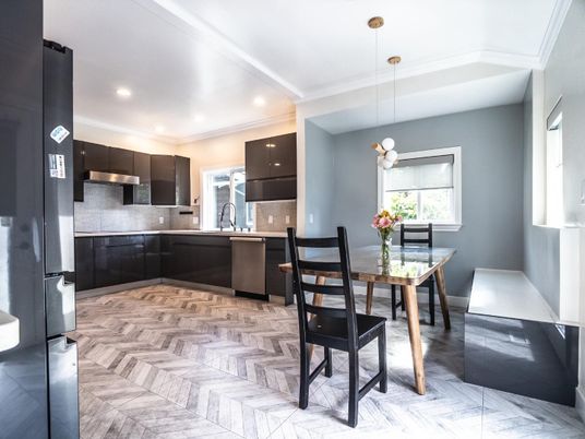 Dining room, Interior, Kitchen, Marble, Pendant Lights, Recessed Lighting, Stainless Steel Appliances