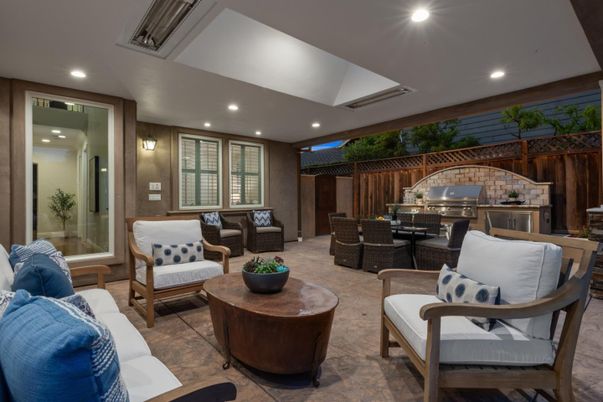 Exterior, Interior, Living room, Recessed Lighting