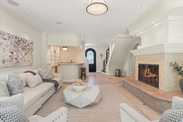 Fireplace, Interior, Living room, Recessed Lighting