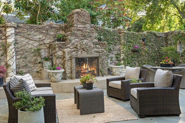 Exterior, Fireplace