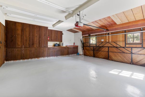 Garage, Interior, Wooden Ceilings
