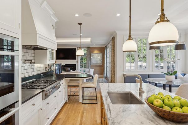 Dining room, Interior, Kitchen, Pendant Lights, Recessed Lighting, Wood Texture Flooring