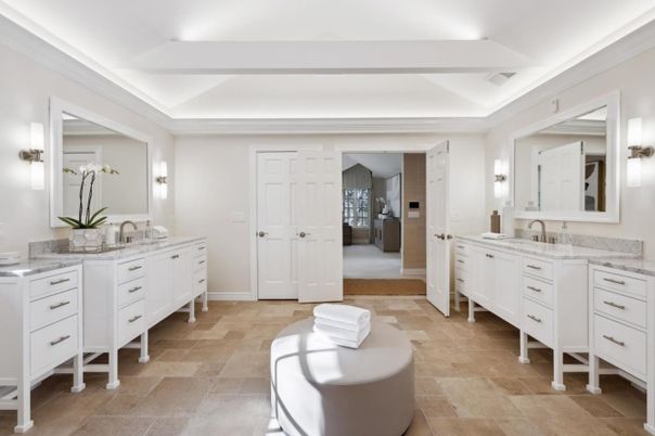 Bathroom, Dual Sink Vanities, Interior