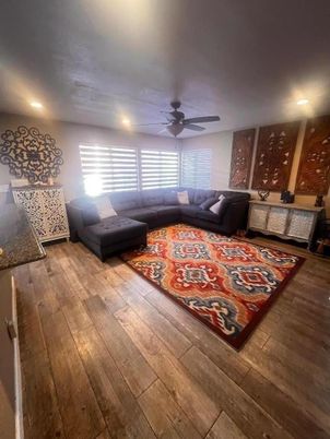 Interior, Living room, Recessed Lighting, Wood Texture Flooring
