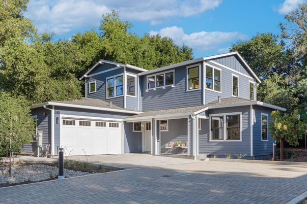 Attached, Exterior, Facade, Farmhouse