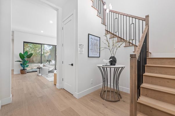 Interior, Pendant Lights, Recessed Lighting, Wood Texture Flooring