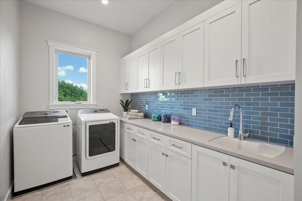 Interior, Recessed Lighting, Washer