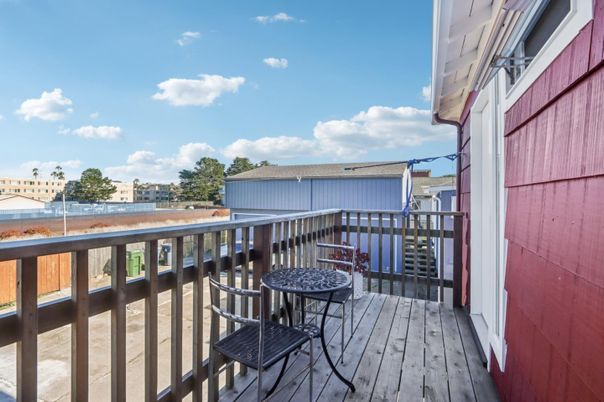 Exterior, Wood Texture Flooring