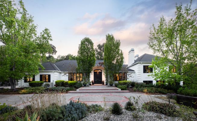 Backyard, Exterior, Facade, French Provincial