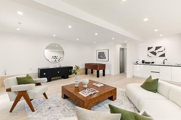 Interior, Living room, Recessed Lighting, Wood Texture Flooring