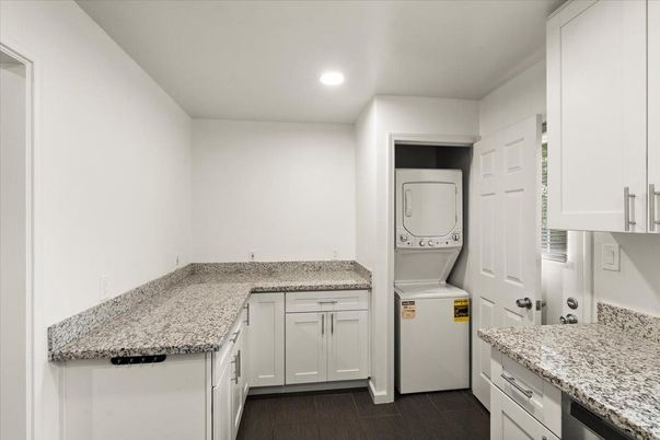 Interior, Recessed Lighting, Utility Closets, Washer, Wood Texture Flooring