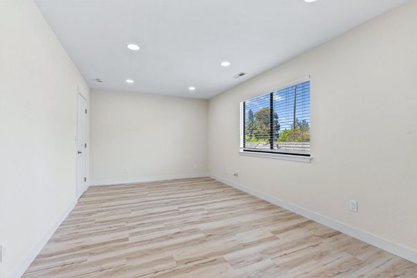 Empty room, Interior, Recessed Lighting, Wood Texture Flooring
