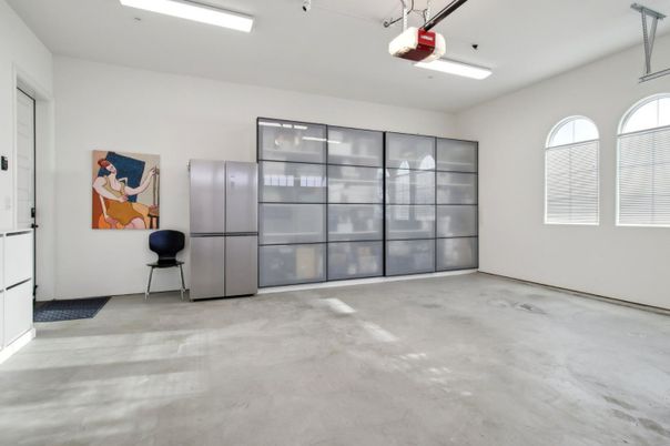 Garage, Interior