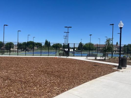 Exterior, Tennis Courts