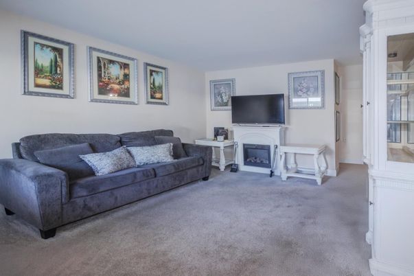 Fireplace, Interior, Living room