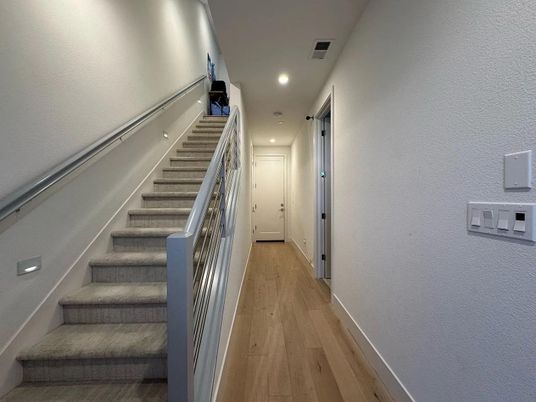 Interior, Recessed Lighting, Wood Texture Flooring