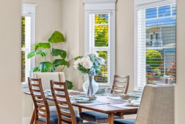 Dining room, Interior