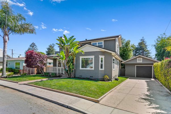 Detached Garage, Exterior, Facade, Queen Anne Victorian