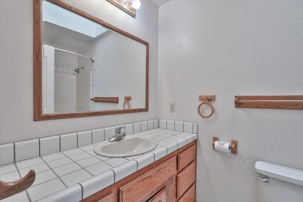 Bathroom, Interior, Tile Countertops