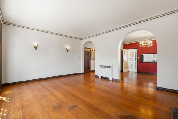 Chandelier, Empty room, Interior, Wood Texture Flooring