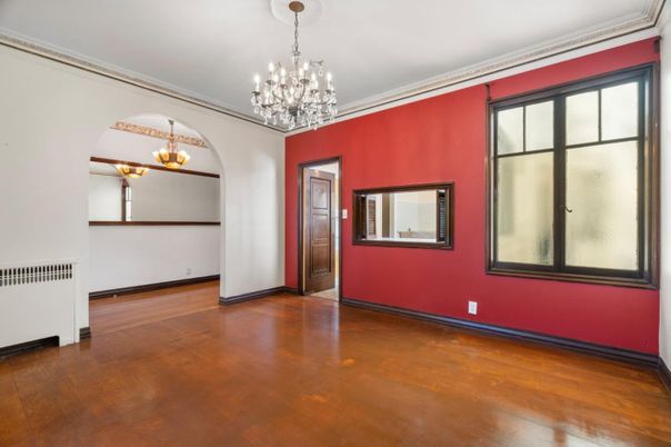 Chandelier, Empty room, Interior, Wood Texture Flooring