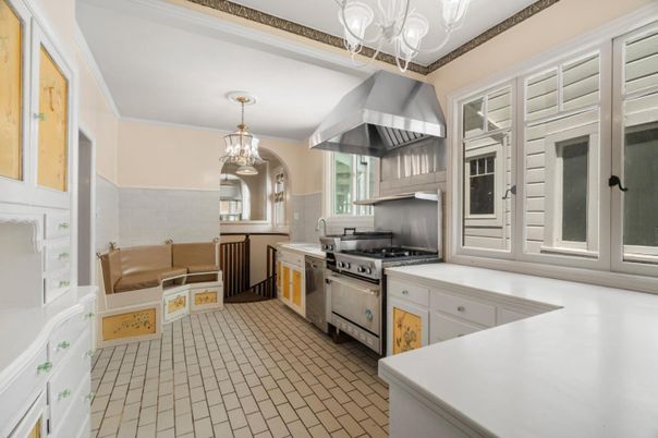 Chandelier, Interior, Kitchen, Pendant Lights, Stainless Steel Appliances