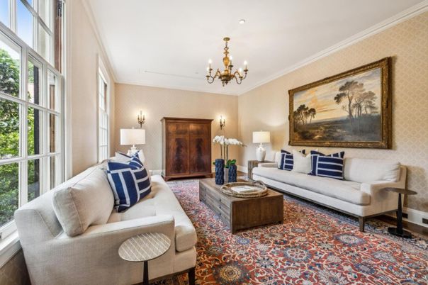 Chandelier, Interior, Living room