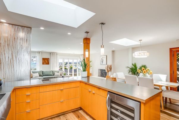 Dining room, Interior, Kitchen, Living room, Pendant Lights, Recessed Lighting, Wood Texture Flooring