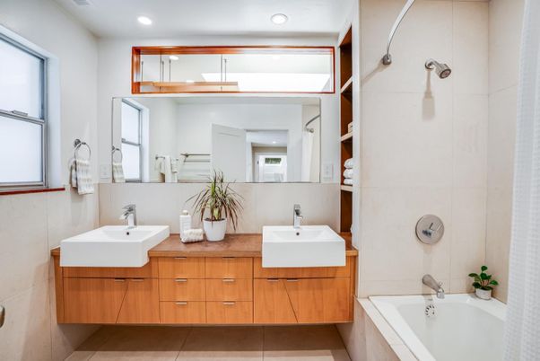 Bathroom, Dual Sink Vanities, Interior, Recessed Lighting