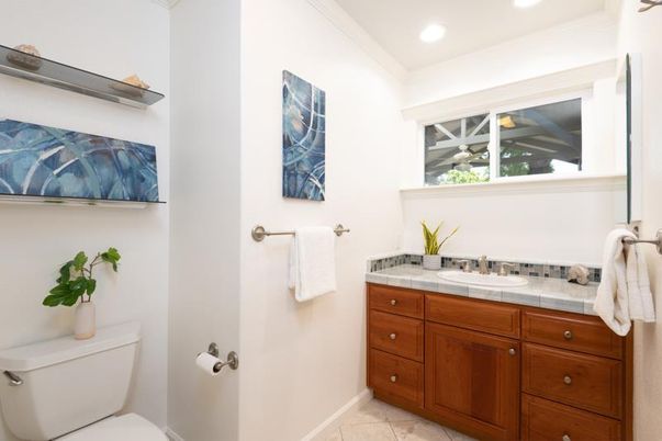 Bathroom, Interior, Recessed Lighting, Tile Countertops