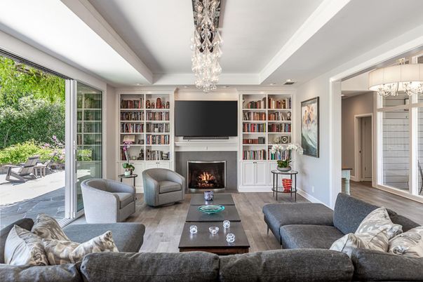 Chandelier, Fireplace, Interior, Living room, Pendant Lights, Recessed Lighting, Wood Texture Flooring