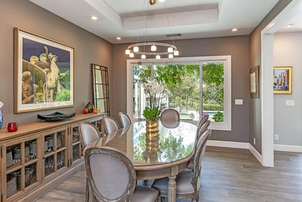 Chandelier, Dining room, Interior, Pendant Lights, Recessed Lighting, Wood Texture Flooring
