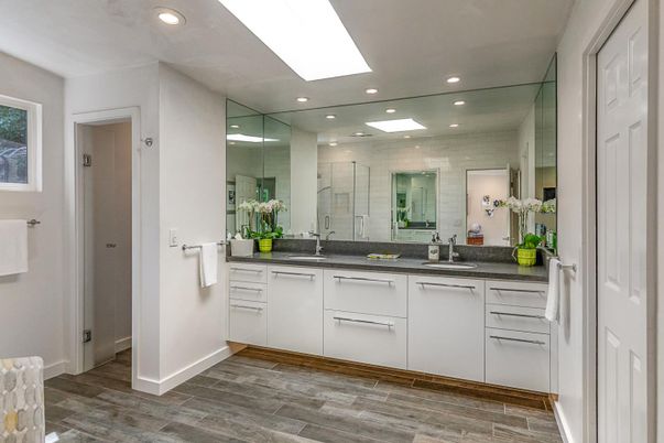 Bathroom, Dual Sink Vanities, Interior, Recessed Lighting, Wood Texture Flooring