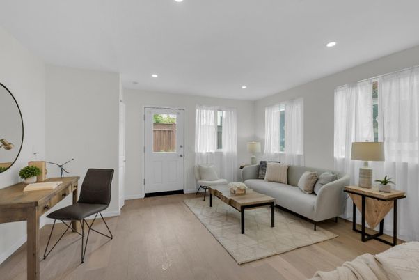 Interior, Living room, Recessed Lighting, Wood Texture Flooring