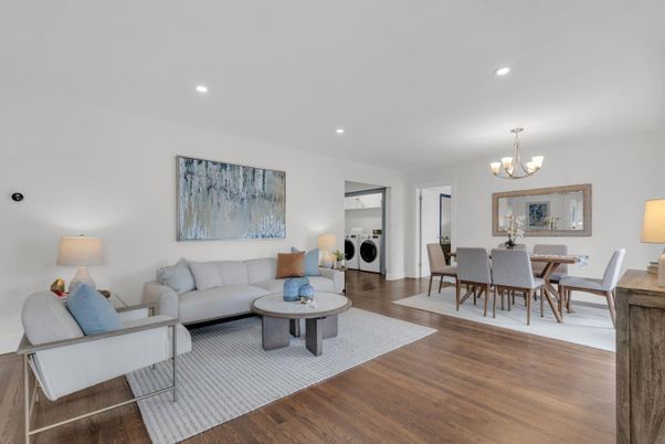 Chandelier, Dining room, Interior, Living room, Recessed Lighting, Wood Texture Flooring