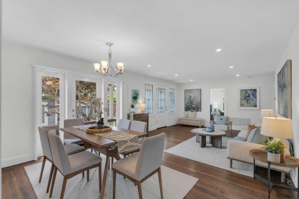 Chandelier, Dining room, Interior, Living room, Recessed Lighting, Wood Texture Flooring