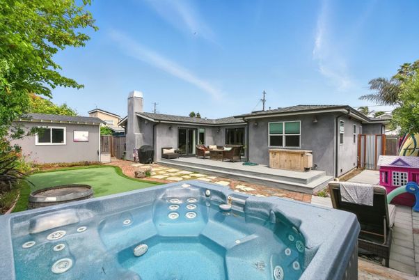 Backyard, Exterior, Hot Tub