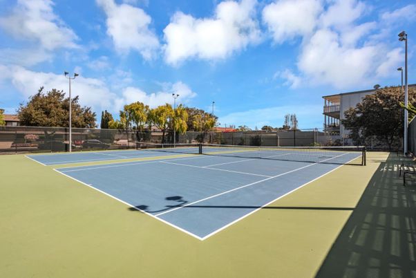 Exterior, Tennis Courts