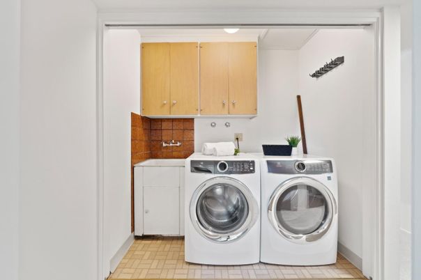 Interior, Washer