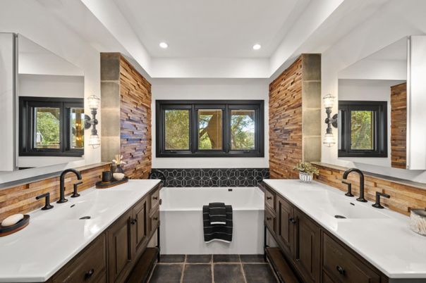 Bathroom, Dual Sink Vanities, Interior, Recessed Lighting