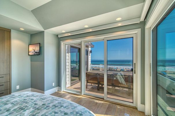 Bedroom, Interior, Recessed Lighting, Water, Wood Texture Flooring