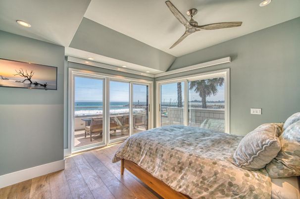 Bedroom, Interior, Recessed Lighting, Water, Wood Texture Flooring