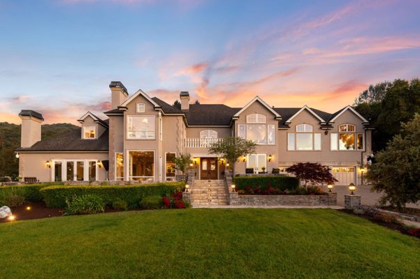 Backyard, Exterior, Facade, Farmhouse